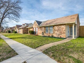 4646 Carr St in The Colony, TX - Building Photo