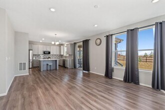 4415 Chasm Lk Dr in Loveland, CO - Building Photo - Building Photo