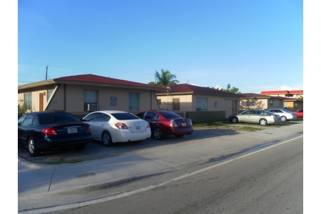 Valentine Apartments in Miami, FL - Foto de edificio