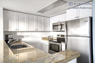 2 Townsend St in San Francisco, CA - Foto de edificio - Building Photo