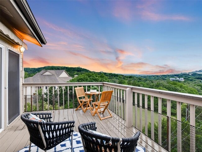 property at 5603 Oakwood Cove