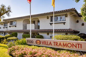 Villa Tramonti in San Gabriel, CA - Foto de edificio - Building Photo