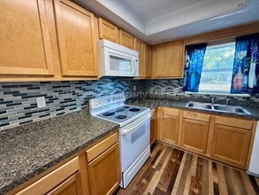 11406 Bedford Oaks Dr in Jacksonville, FL - Building Photo - Building Photo