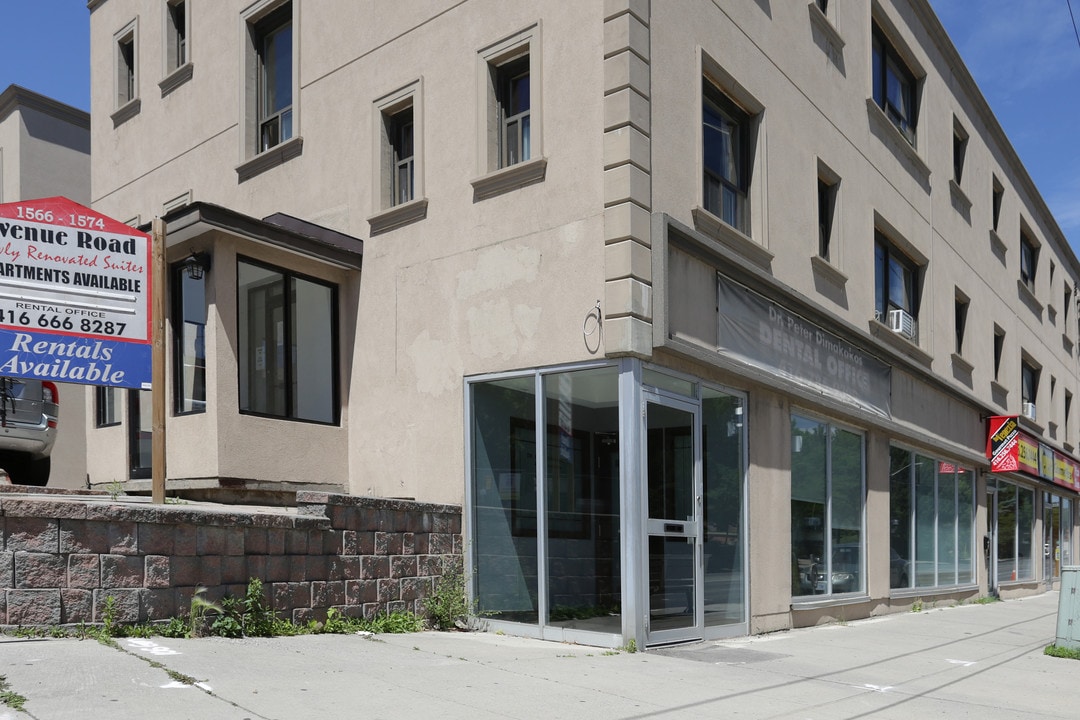1566-1574 Avenue Rd in Toronto, ON - Building Photo
