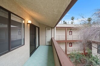 15155 Sherman Way in Los Angeles, CA - Building Photo - Building Photo