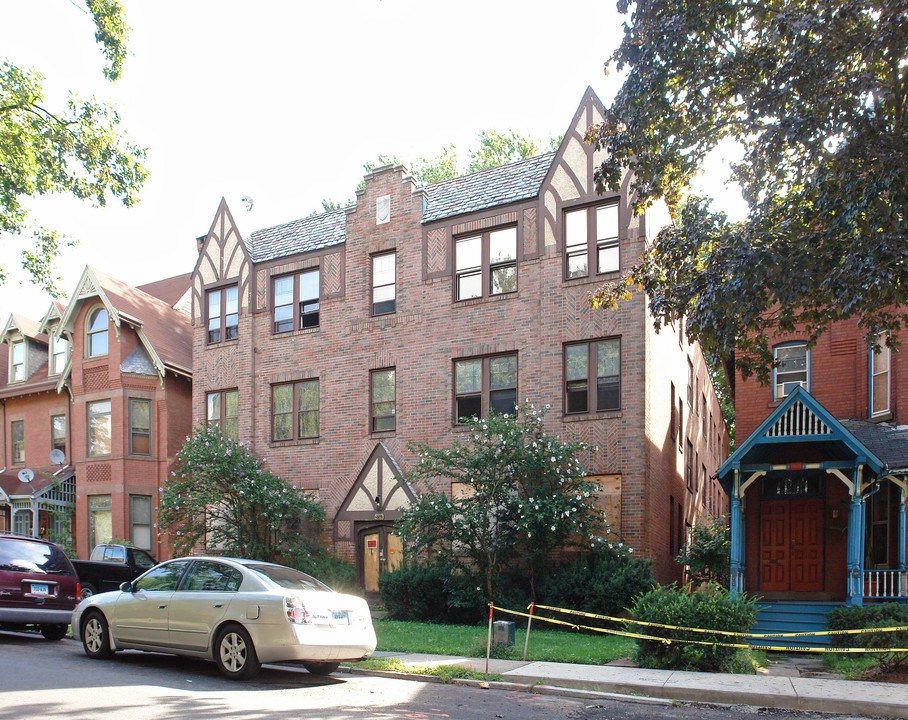 360 Laurel St in Hartford, CT - Building Photo