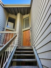 94 Carriage Way in Pomona, CA - Building Photo - Building Photo