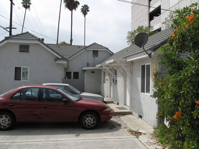 115 W Eulalia St in Glendale, CA - Building Photo - Building Photo