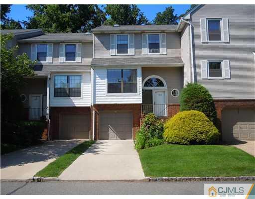 4506 Stonehedge Rd in Edison, NJ - Foto de edificio - Building Photo