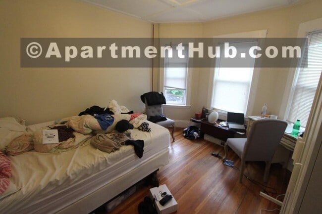 771 Somerville Ave in Somerville, MA - Building Photo - Building Photo