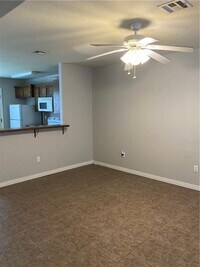 705 W Garland St photo'