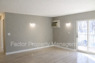 418 Allan Ave in North Mankato, MN - Building Photo - Building Photo