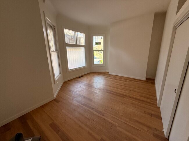 1387 Oak St in San Francisco, CA - Building Photo - Building Photo