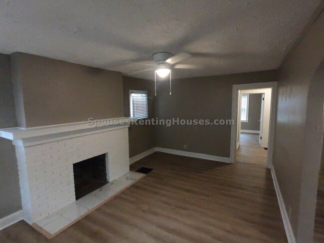 2020 Brookside Pkwy N Dr in Indianapolis, IN - Building Photo - Building Photo