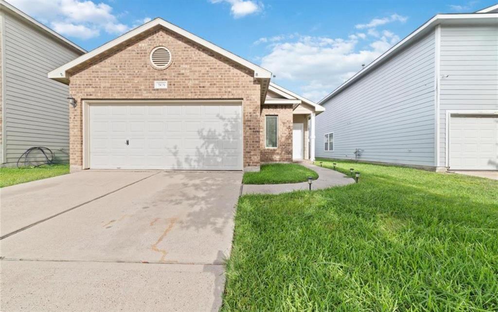 7879 Galleon Field Ln in Cypress, TX - Building Photo