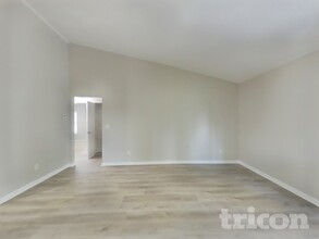 86216 Vegas Blvd in Yulee, FL - Foto de edificio - Building Photo