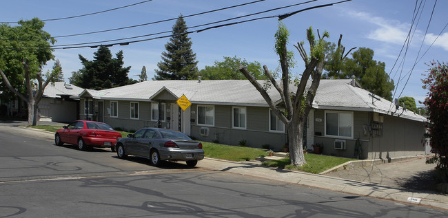 1416 Carleton Dr in Concord, CA - Building Photo - Building Photo