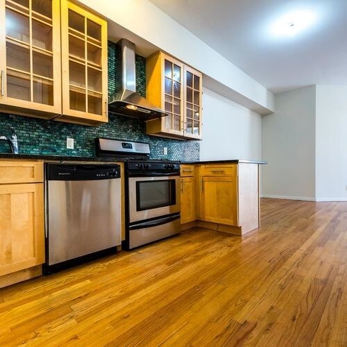 20 Goodwin Pl-Unit -2D in Brooklyn, NY - Building Photo