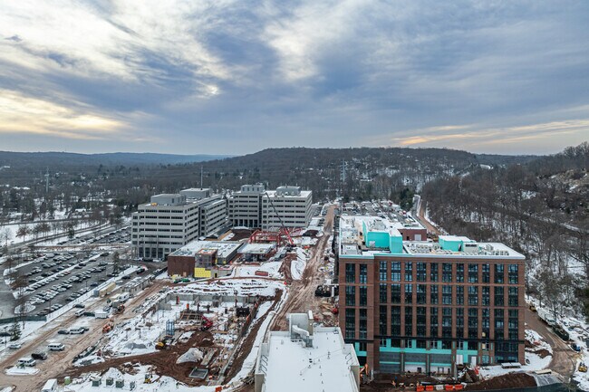 RT600 in Berkeley Heights, NJ - Foto de edificio - Building Photo