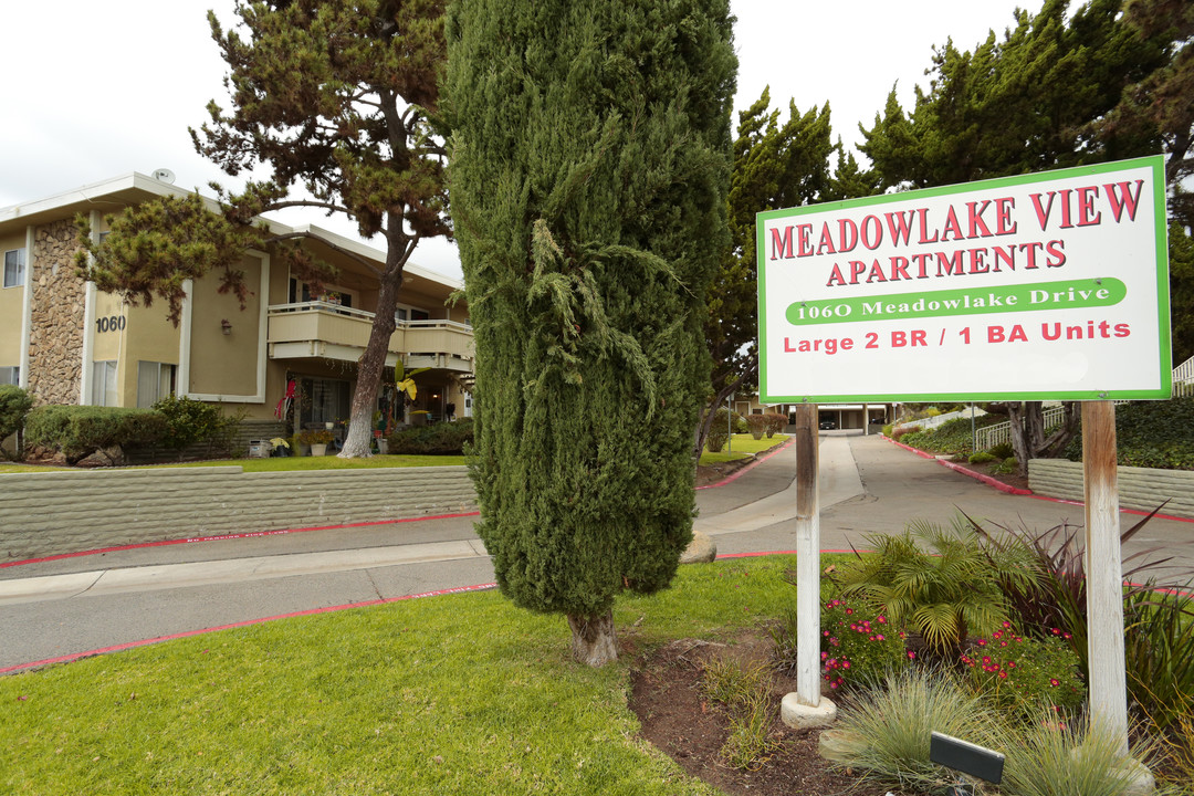 Meadowlake View II Apartments in Vista, CA - Building Photo