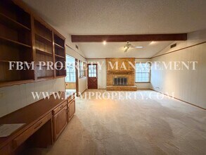 1103 Scarlet Oaks Cir in Ennis, TX - Building Photo - Building Photo