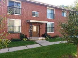 1310 Hooker Ave in Madison, WI - Building Photo