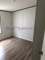 9663 Cypress Park Dr in Orlando, FL - Building Photo