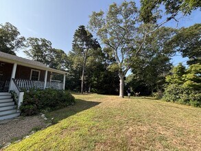 85 Winemack St in Oak Bluffs, MA - Building Photo - Building Photo
