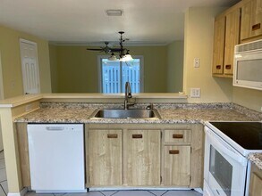 81 SW 3rd St in Pompano Beach, FL - Building Photo - Building Photo