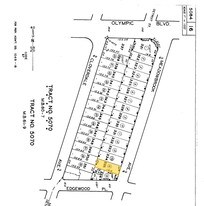 1079 Meadowbrook Ave in Los Angeles, CA - Building Photo