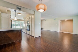 223 Beechwood Ln in San Antonio, TX - Building Photo - Building Photo