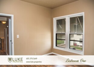 332 N Blauvelt Ave in Sioux Falls, SD - Building Photo - Building Photo