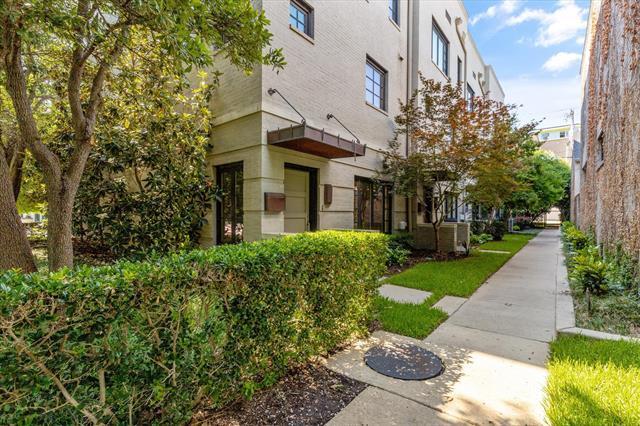 704 Arch Adams Ln in Fort Worth, TX - Building Photo - Building Photo