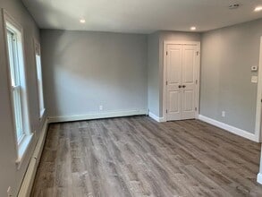 95 Cottage St, Unit #2 in Boston, MA - Building Photo - Building Photo