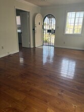6731 5th Ave in Los Angeles, CA - Building Photo - Building Photo