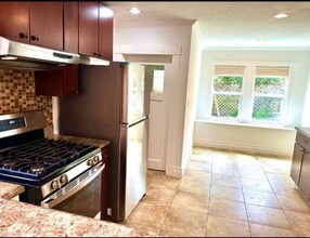 5930 Orchard Ave in Richmond, CA - Building Photo - Building Photo