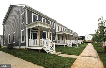 851 Mapleton Ave in Middletown, DE - Building Photo - Building Photo
