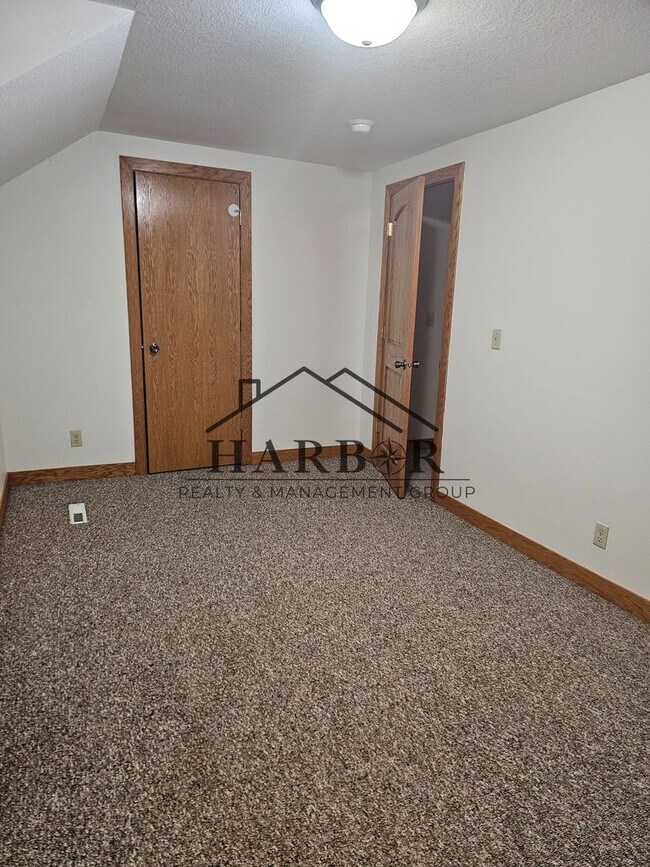 13 2nd St NE in Kasson, MN - Building Photo - Building Photo