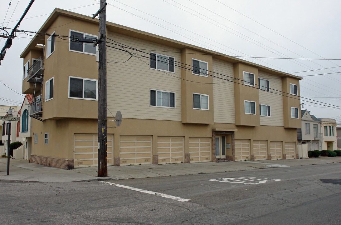 1495 Lawton St in San Francisco, CA - Foto de edificio