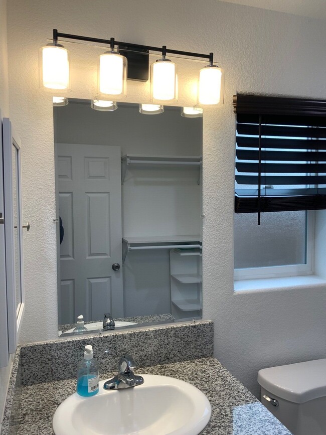 1729 Bullard Ave. in Clovis, CA - Building Photo - Building Photo