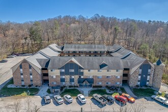 Gables at Stoneridge in Louisville, KY - Foto de edificio - Building Photo