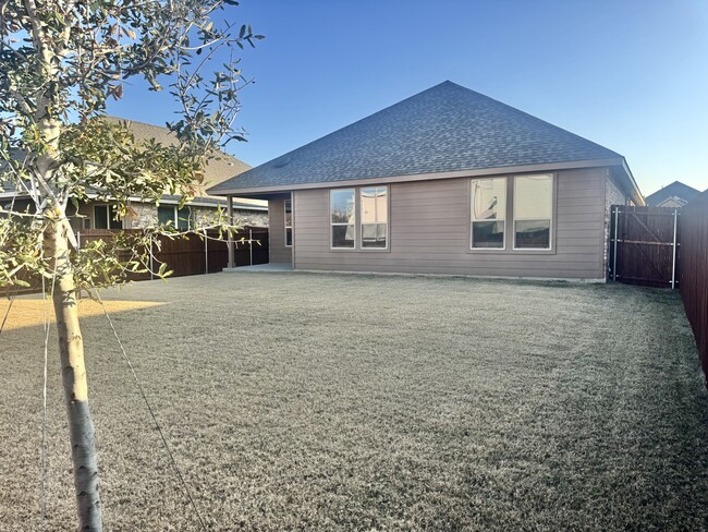 1208 Marsha Ln in Decatur, TX - Building Photo - Building Photo