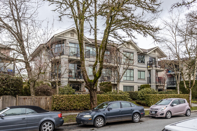 477 44th Av E in Vancouver, BC - Building Photo - Building Photo