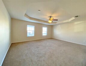 5511 Green Ivy Rd in Denton, TX - Building Photo - Building Photo