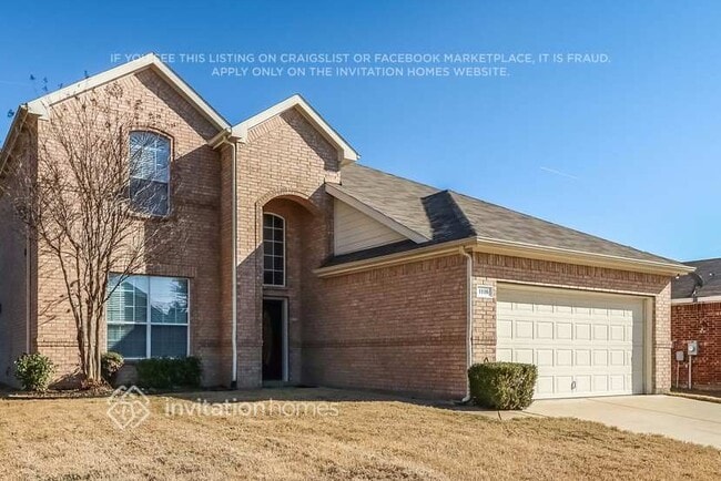 1116 Melrose Dr in Burleson, TX - Foto de edificio - Building Photo