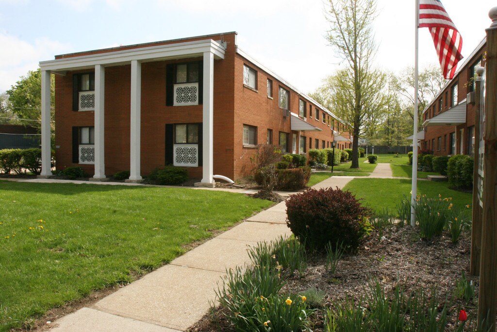 Arlen Terrace Apartments in Cleveland, OH