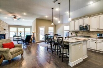 2704 Red Sage Rd in Lewisville, TX - Building Photo - Building Photo