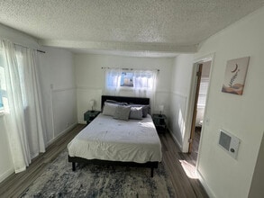 2706 W Tyson Ave in Tampa, FL - Building Photo - Building Photo