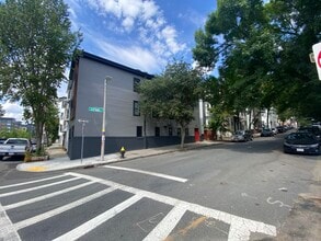 116 Marginal St, Unit 3 in Boston, MA - Building Photo - Building Photo