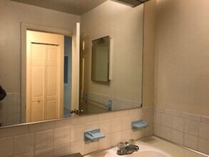 924 Main St, Unit 15 in Woburn, MA - Building Photo - Building Photo